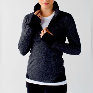 Lululemon Runderful 1/2 Zip grey